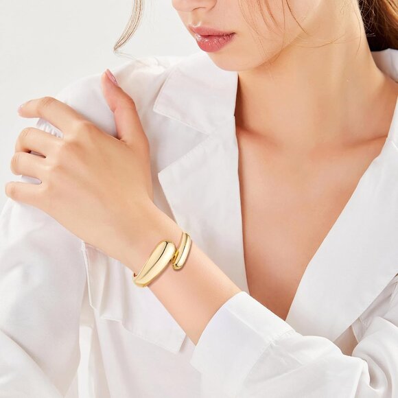 Gold and Silver Polished Chunky Bangle Bracelet for Women with Wide Twisted Cuff - Picture 3 of 7